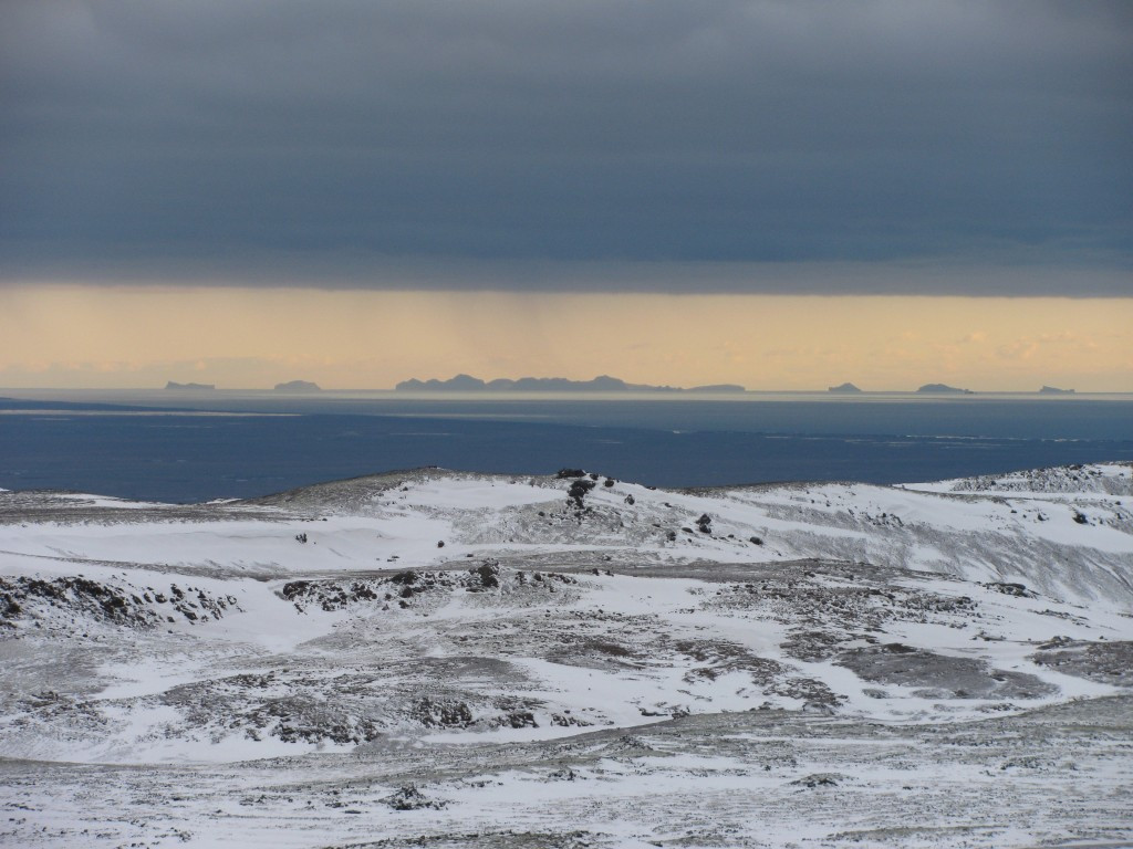 Horft til Vestmannaeyja af Hellisheiði