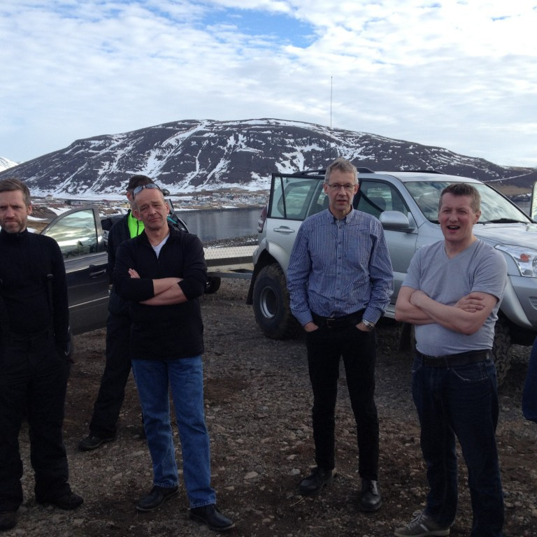 Fer&eth;alok og r&eacute;tt a&eth; taka st&ouml;&eth;una, Elmar Gylfi, Anton, J&oacute;nsi og G&iacute;sli og Binni &aacute; bak vi&eth;.